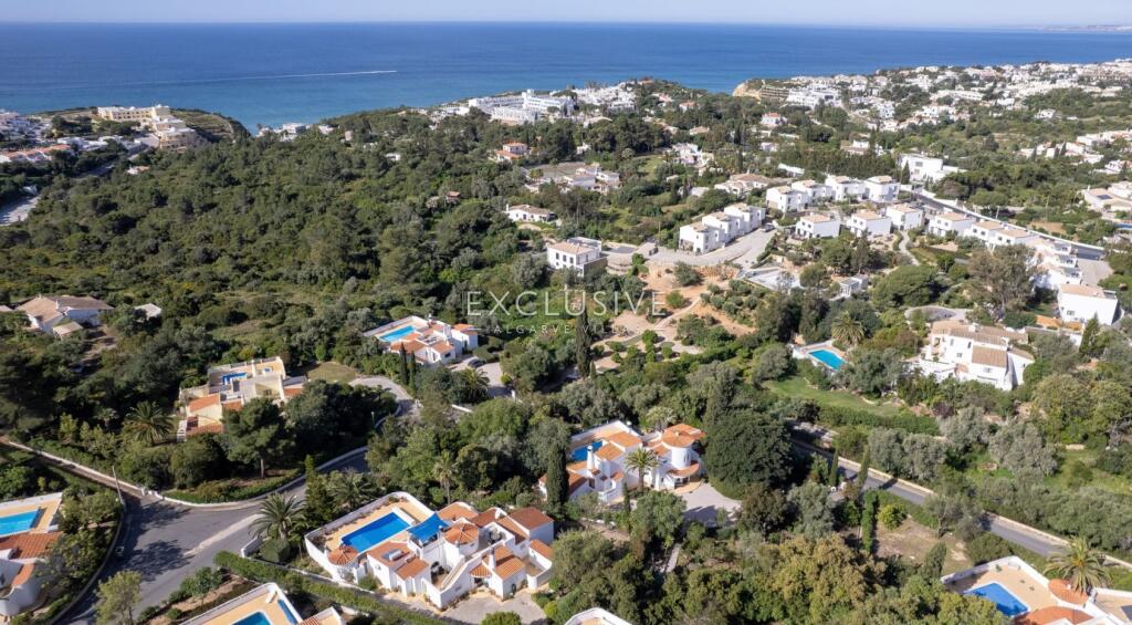 Main image of property: Algarve, Carvoeiro