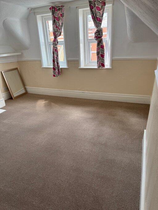 Apartment in Folkestone, Foord - View 2