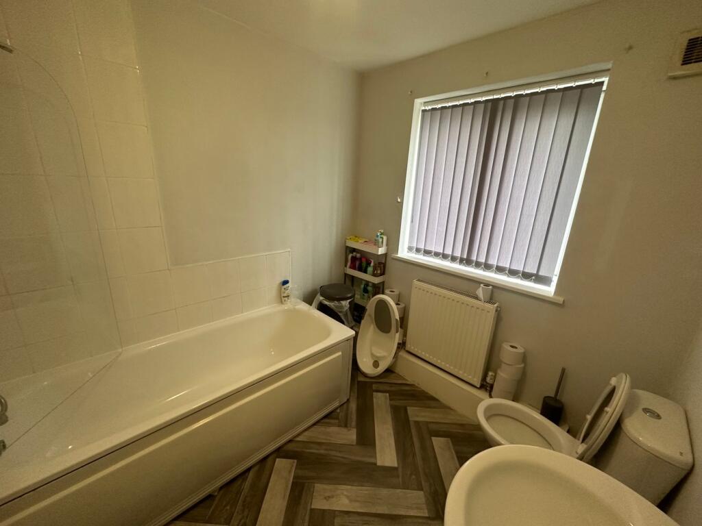 Stand Lane, Radcliffe, Manchester, M26 - View 5