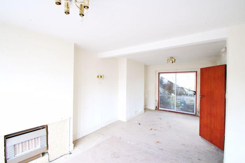 22, Thistledene Avenue, Harrow photo 2