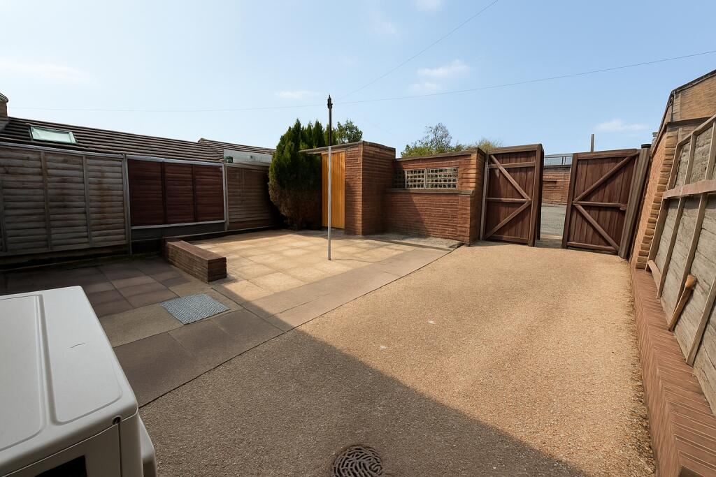 Main image of property: Bonchurch Close, Southampton SO16 3EH
