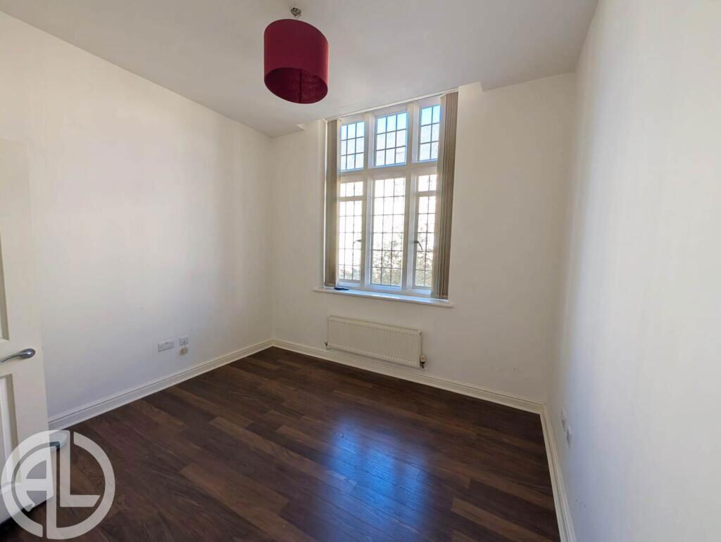 Apartment in Fairfield, Central Bedfordshire - View 5