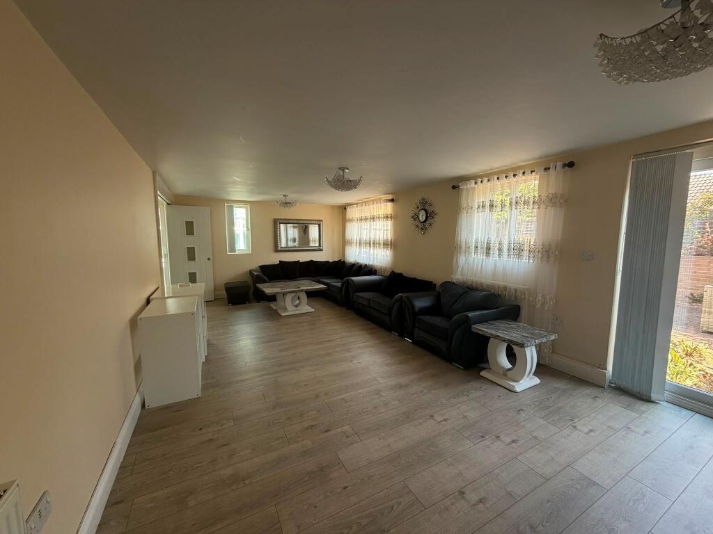 House in Milton Keynes - View 2