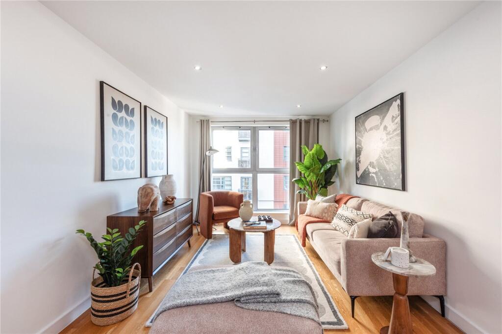 Main image of property: Southgate Road, Islington, London, N1