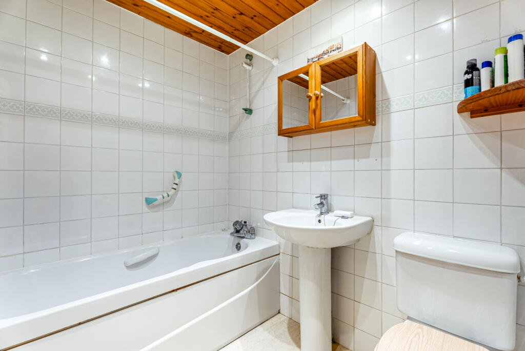 Additional image 12 of Brewhouse Hill, Wheathampstead, St. Albans, Hertfordshire, AL4