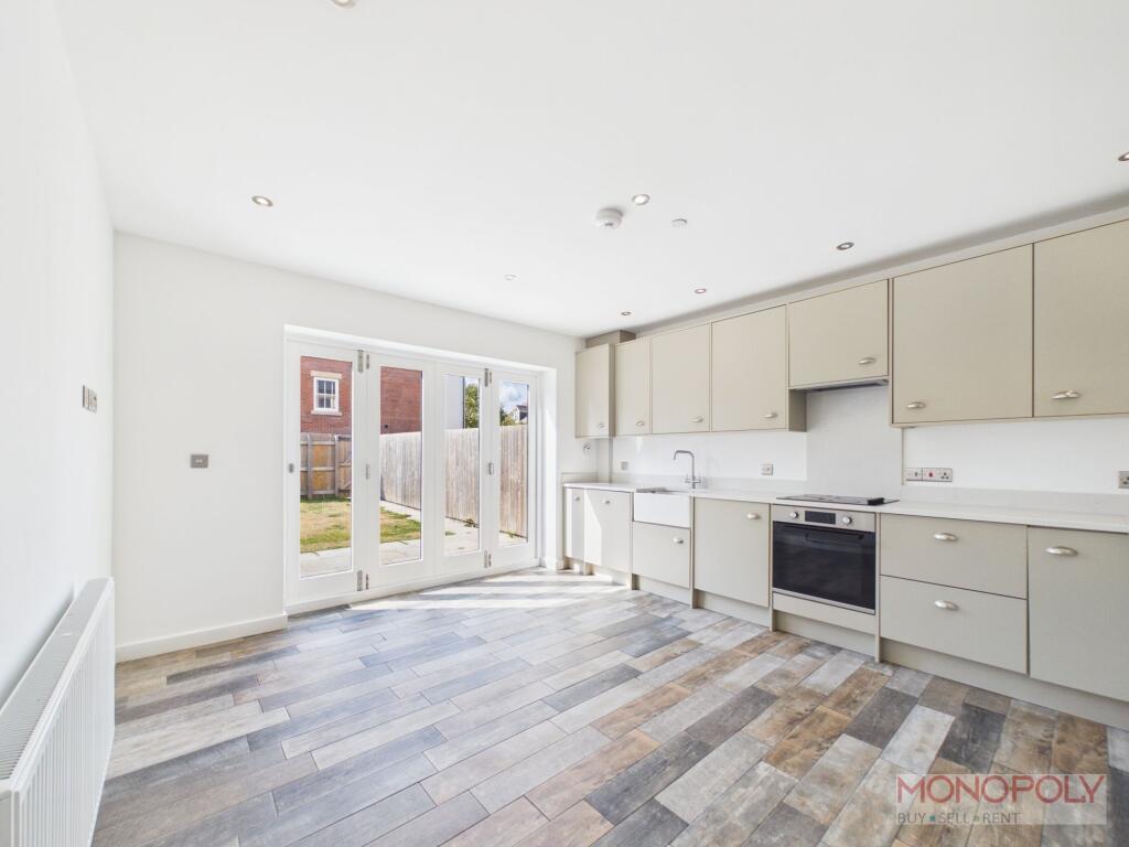House in Wrexham, Hightown, Offa - View 4