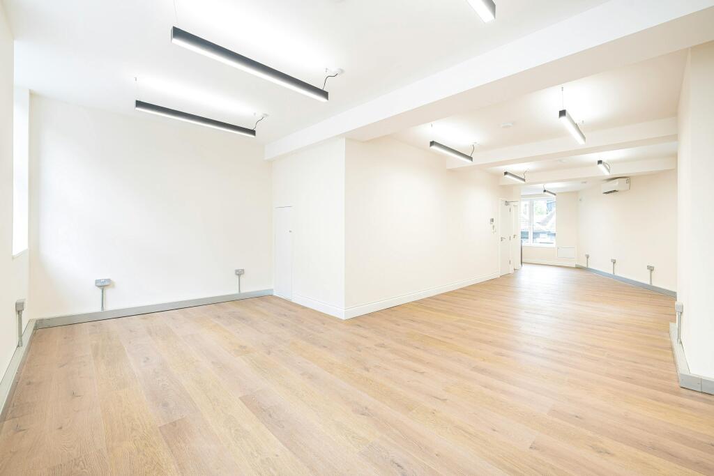 132 Southwark Street First Floor 2.jpg