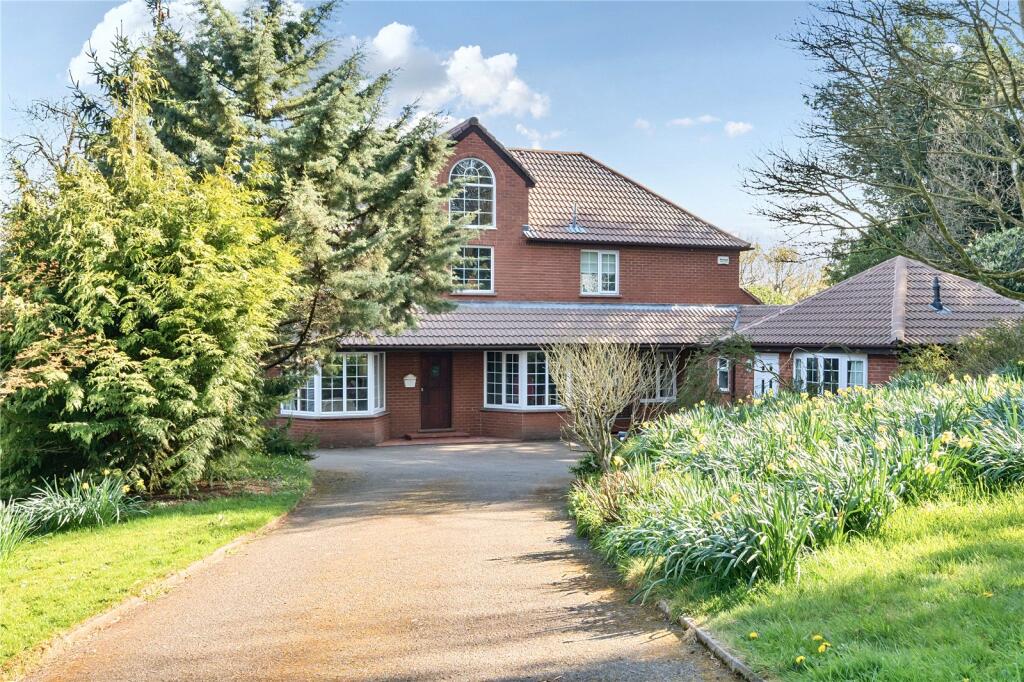 5-bed detached on Southfield Way, Tiverton, Devon, EX16, £725,000