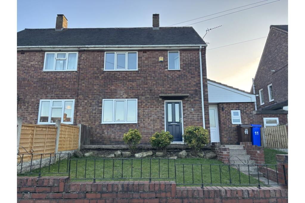 2-bed semi-detached on Hills Road, Sheffield, S36, £160,000