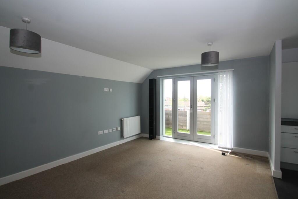 Apartment in London - View 2