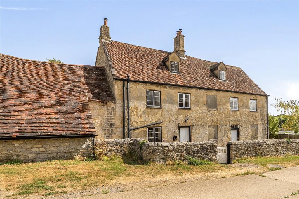 5-bed detached on Barton Village Road, Headington, Oxford, £995,000