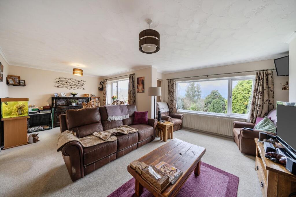 Orchard Leaze, Dursley photo 4