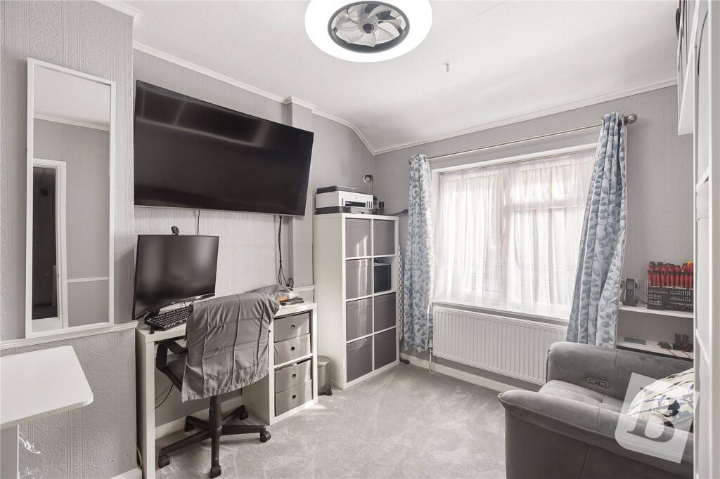 House in London - View 3