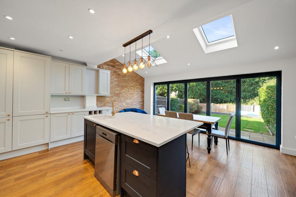 House in London, St Paul's Cray - View 4