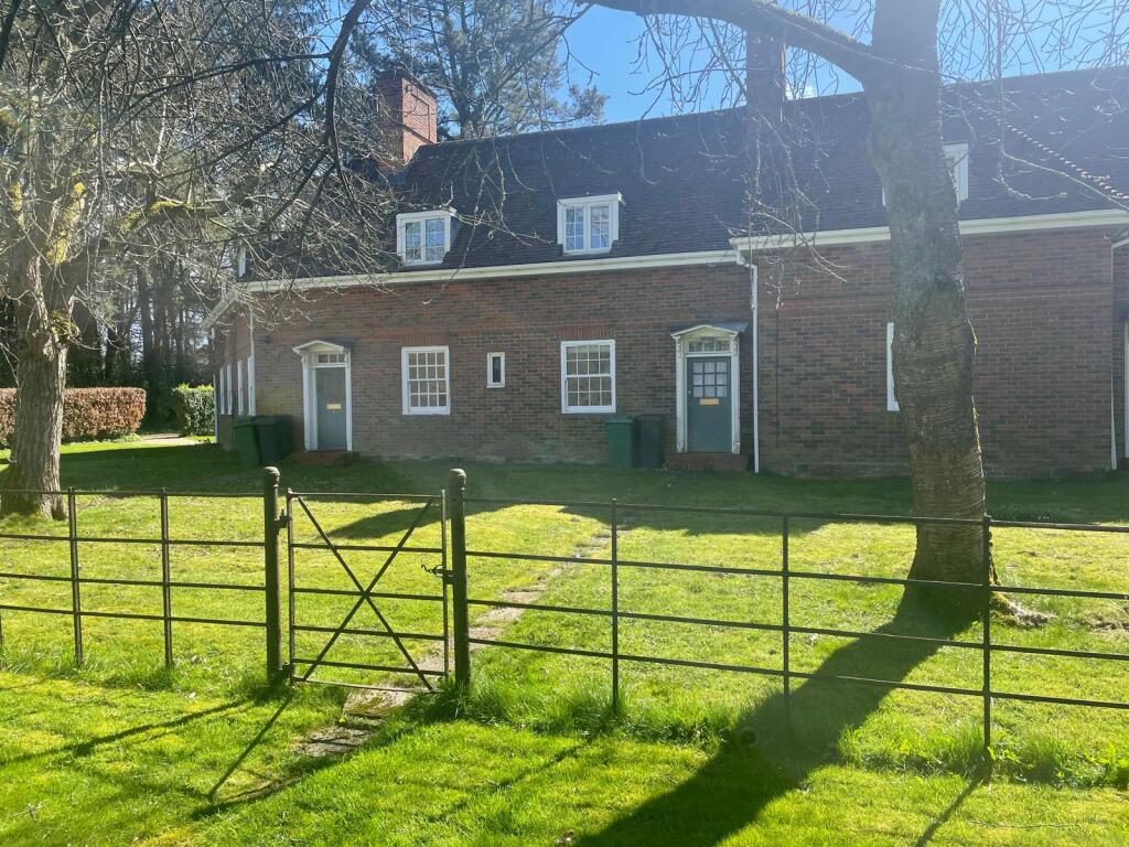 Main image of property: 1a The Terrace