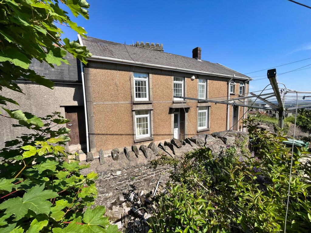4-bed detached on West Caerllan, School Street, Llantrisant CF72 8EN, £275,000