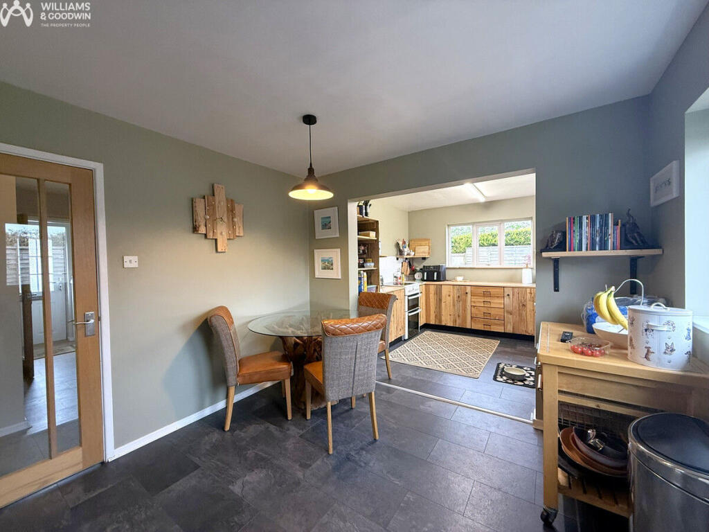House in Dwyran, Llangeinwen, Rhosyr - View 3