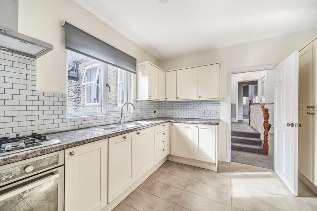 Apartment in London, Earlsfield - View 3