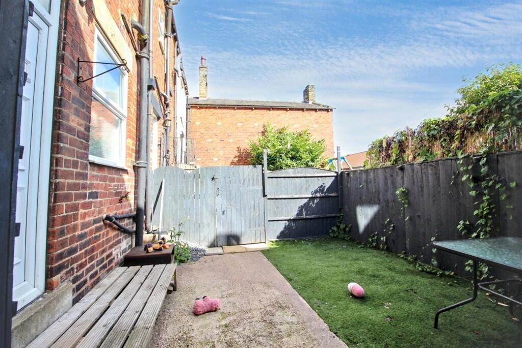 House in Wakefield, West Yorkshire - View 5