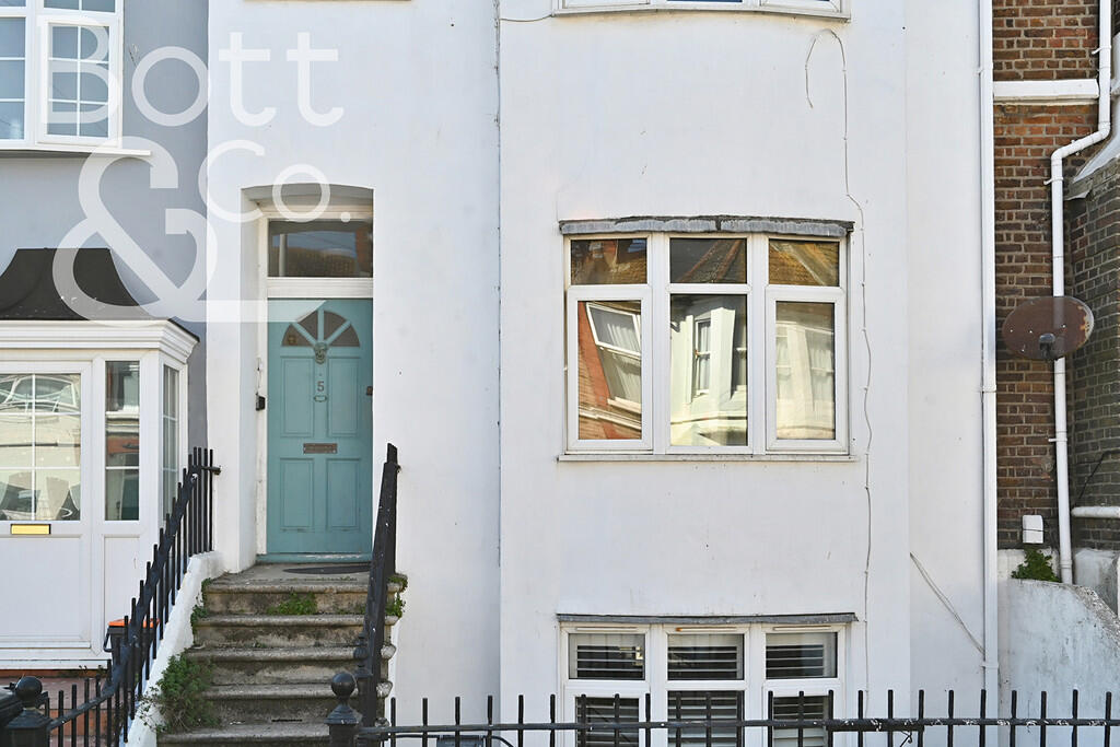 Main image of property: Top Floor Flat, 5 Rugby Place