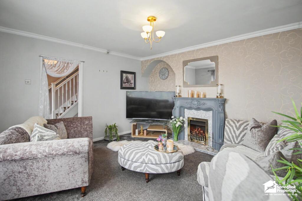 House in Bradford, West Yorkshire - View 4