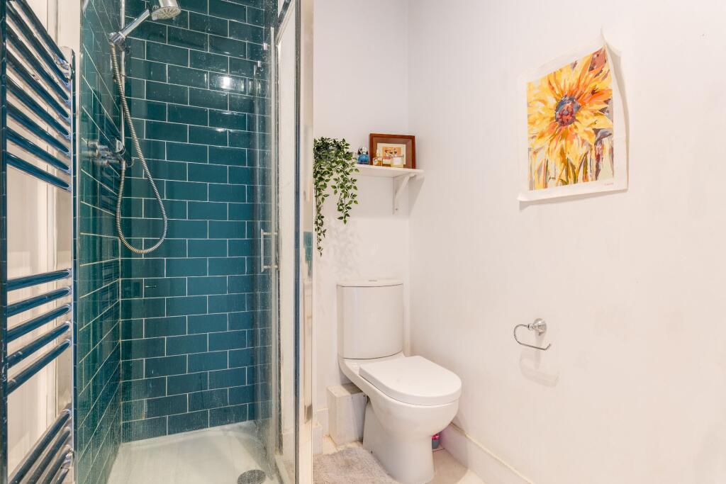 Apartment in Brighton - View 5