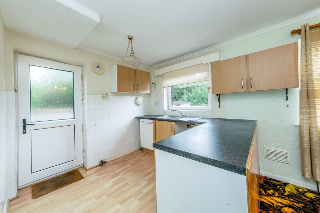 Abbey Drive, Shepley, Huddersfield, HD8 photo 4