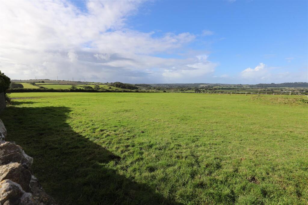 Barn No 2, Prisk, Nr Cowbridge, Vale of Glamorgan, CF71 7TJ photo 2