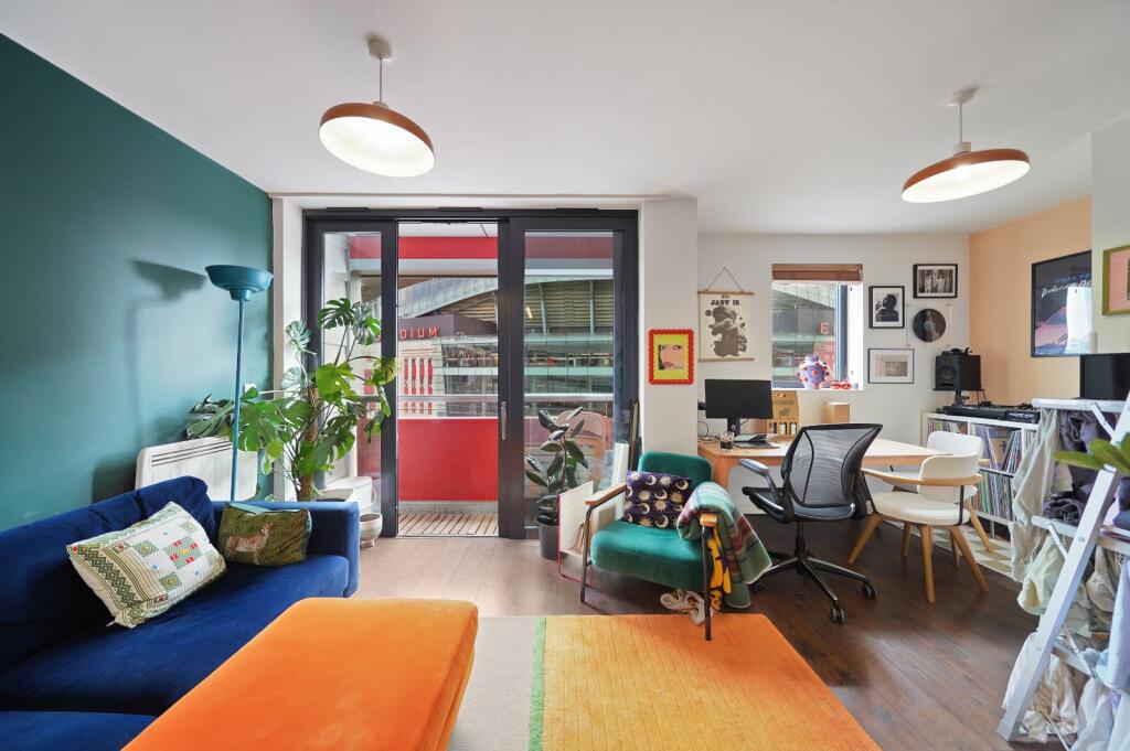 Main image of property: Ashburton Triangle, Drayton Park, N5