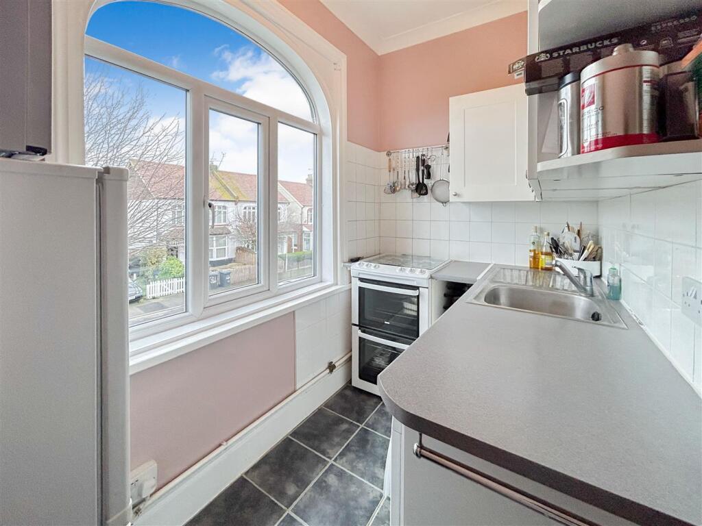 Apartment in Herne Bay, Hunter's Forstal, Mickleburgh Hill - More
