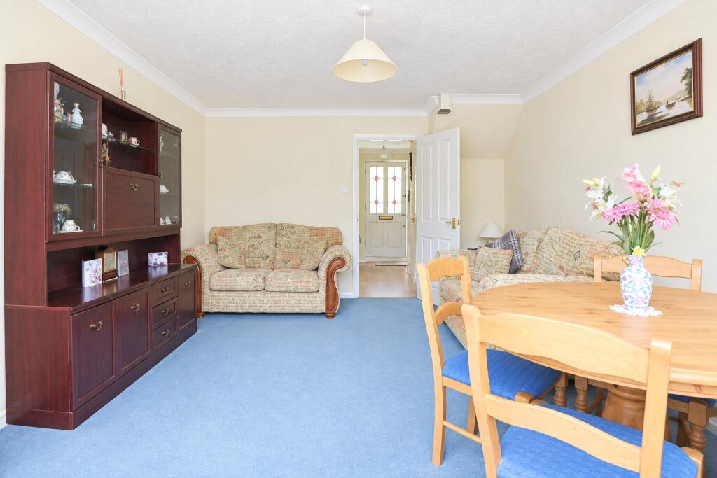 House in Guildford - View 4
