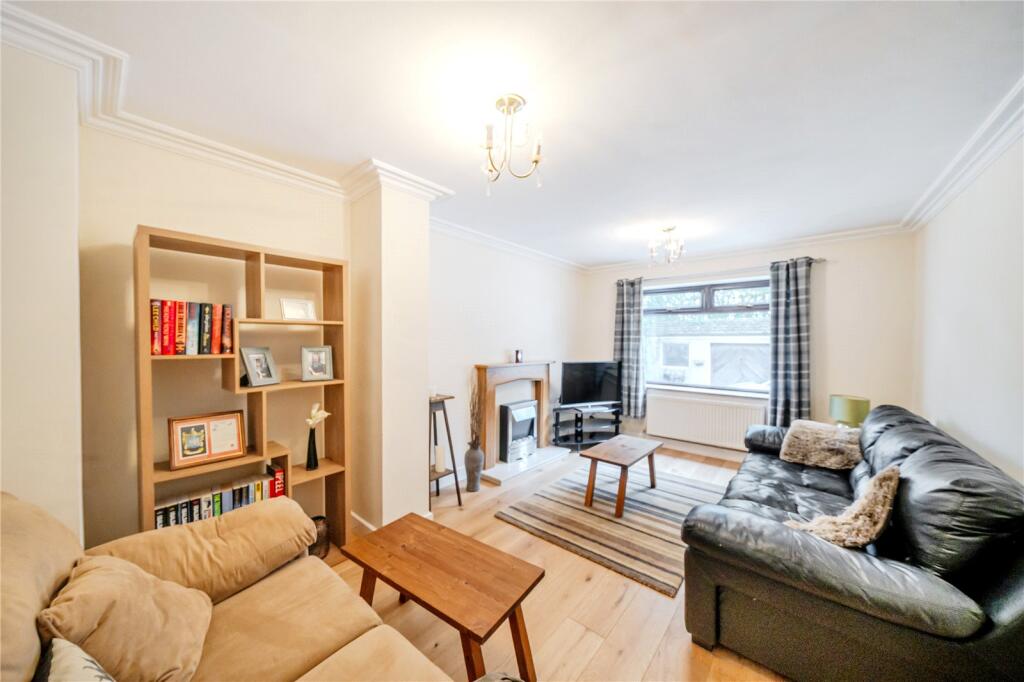 Cliffe Terrace, Robin Hood, Wakefield, West Yorkshire photo 4