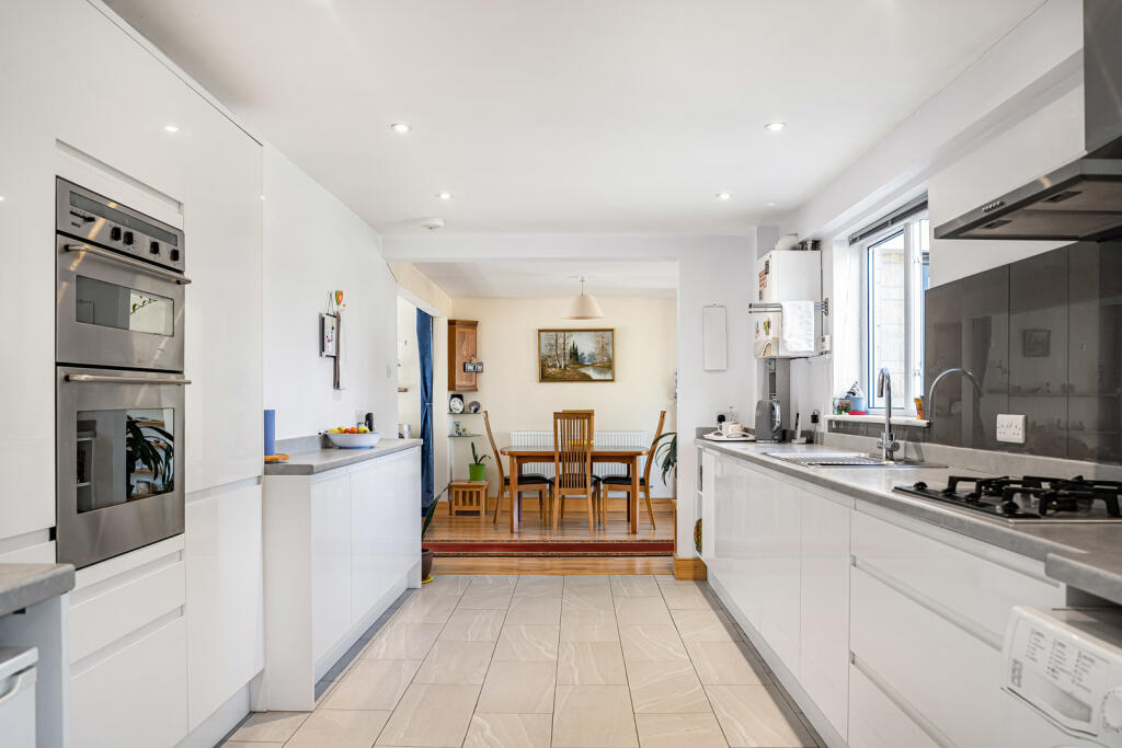House in Cotswold, Chesterton, Cirencester - View 4