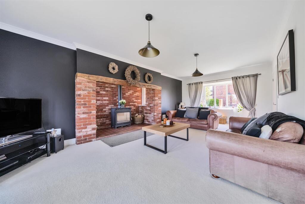 2 Wellcroft, Myddle, Shrewsbury, SY4 3RJ photo 2