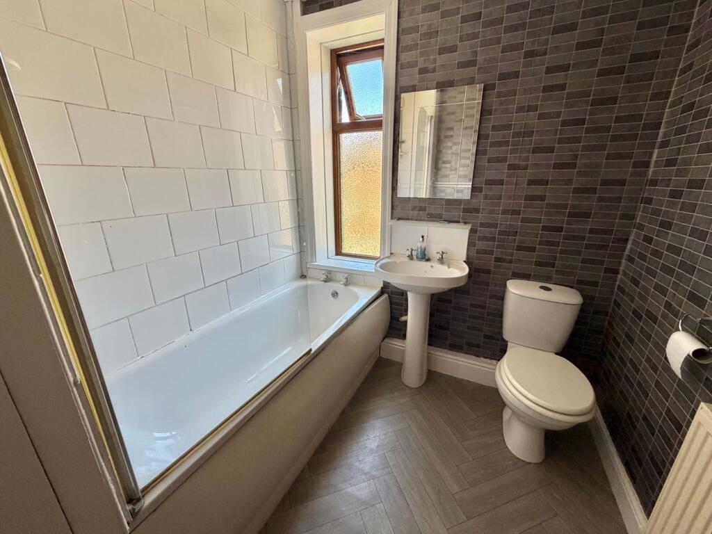 Fife Street, Haworth, Keighley, BD22 - More
