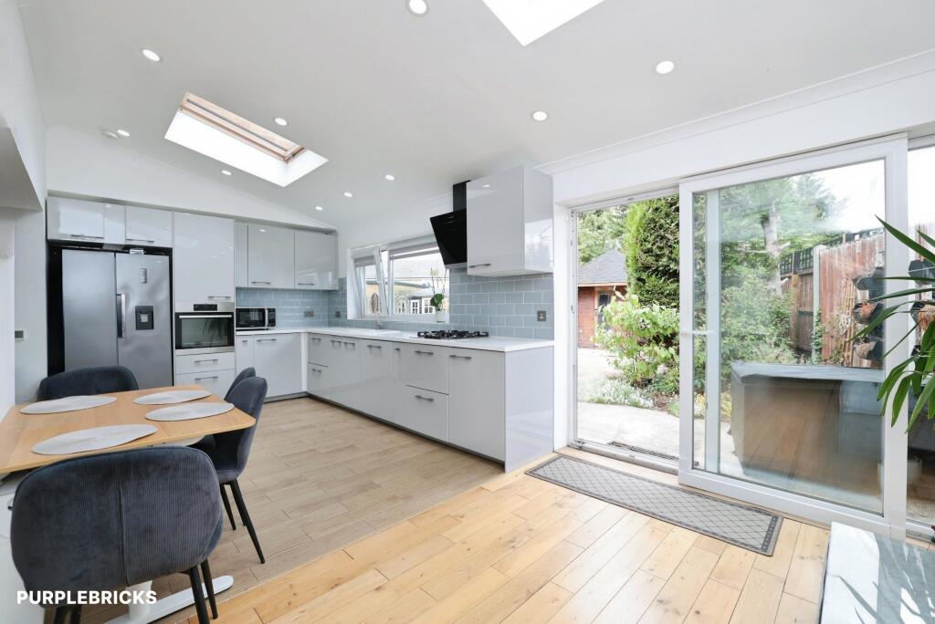 House in Southall - View 4