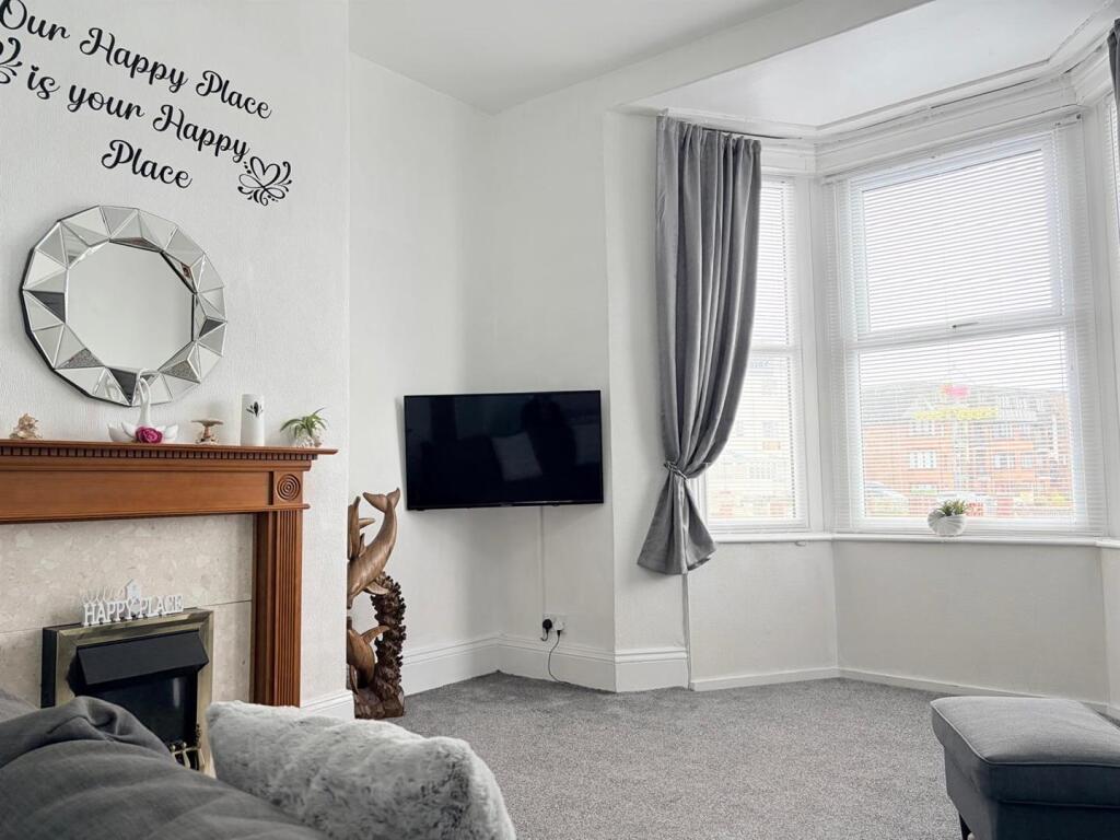 Apartment in York - View 2