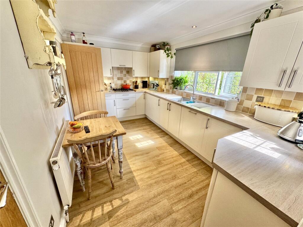 House in New Forest, Hordle - More