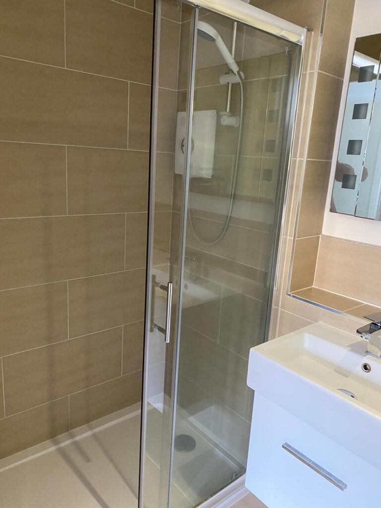 Apartment in Watford - View 5