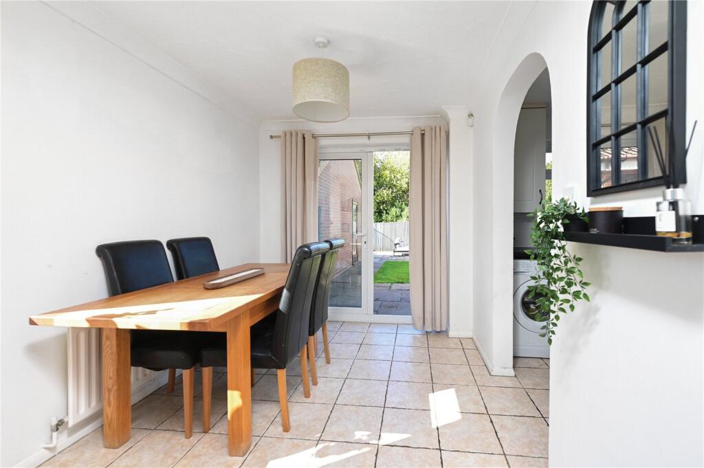 House in Surrey Heath, Camberley - View 4