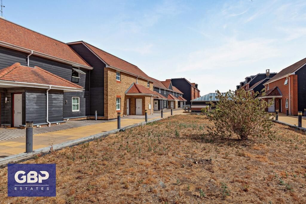 Main image of property: Market Place, Nayland Court, RM1