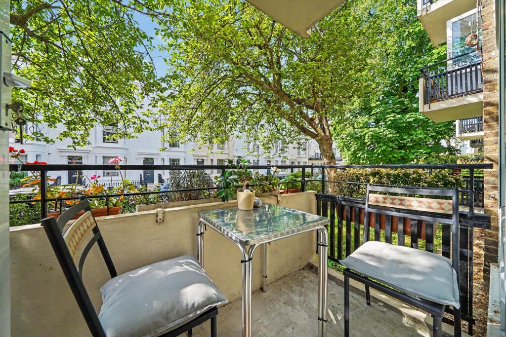 Tor Court, Kensington, W8 - View 6