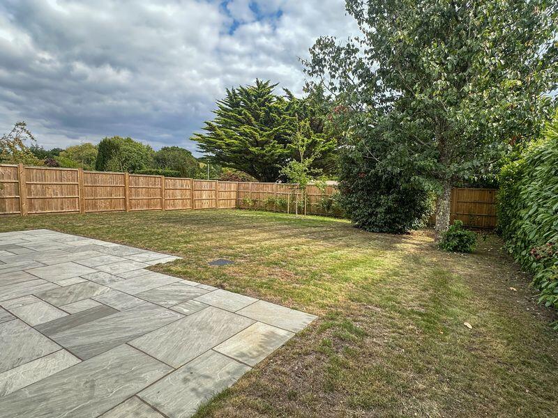 Meon Valley - Brand New and Ready Now photo 4