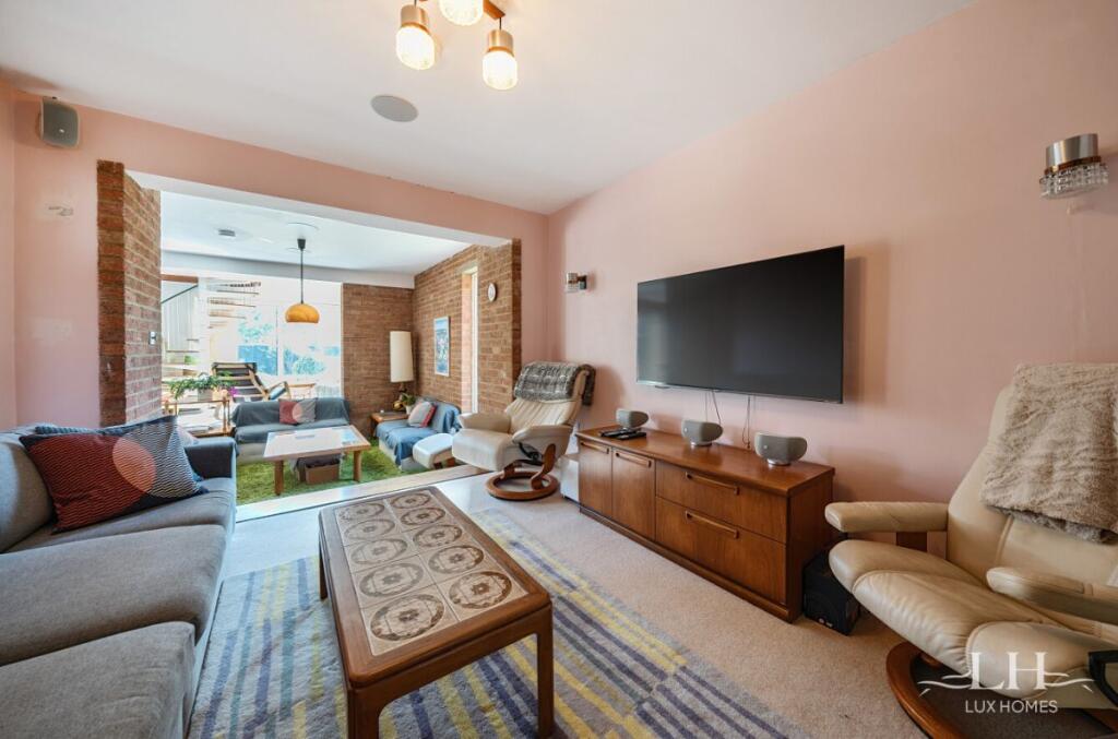 House in Chelmsford - View 4