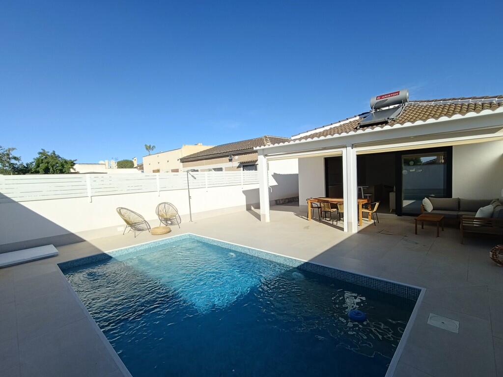 Main image of property: Valencia, Alicante, Torrevieja