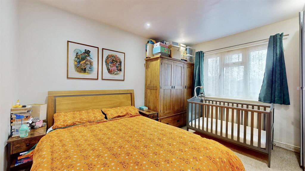 Apartment in London - View 4