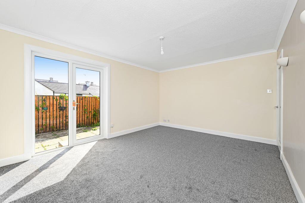 Apartment in Edinburgh, Midlothian - View 3