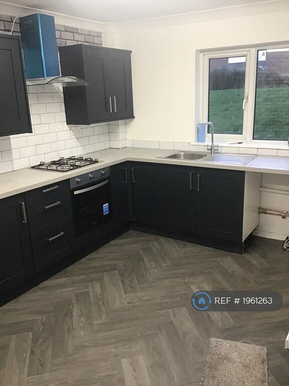 Main image of property: Binton Close, Redditch, B98