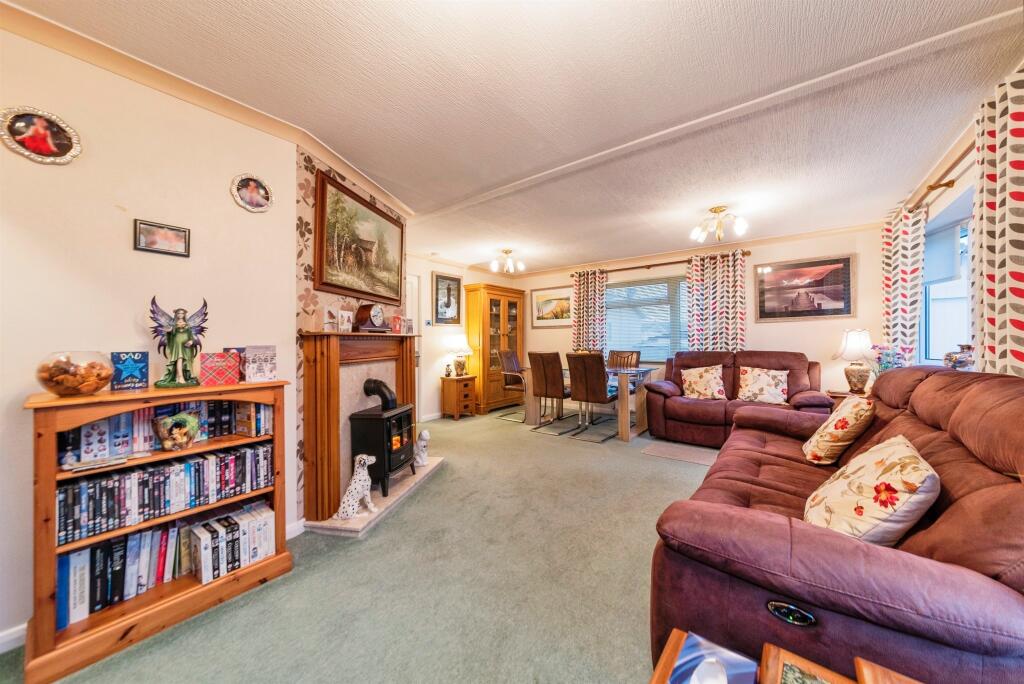 Allington Gardens, Allington, Grantham photo 3