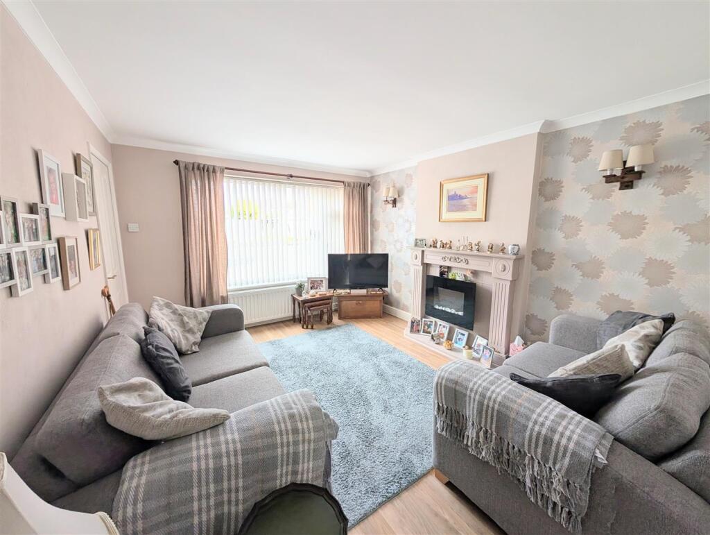 Winster Crescent, Melton Mowbray photo 2
